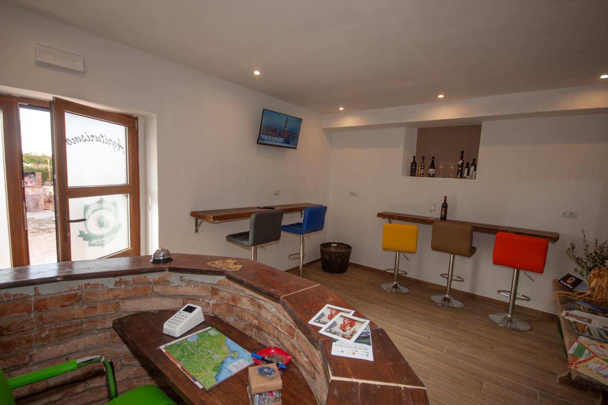 Agriturismo L'Istrice Di Gio 몬탈토디카스트로 외부 사진