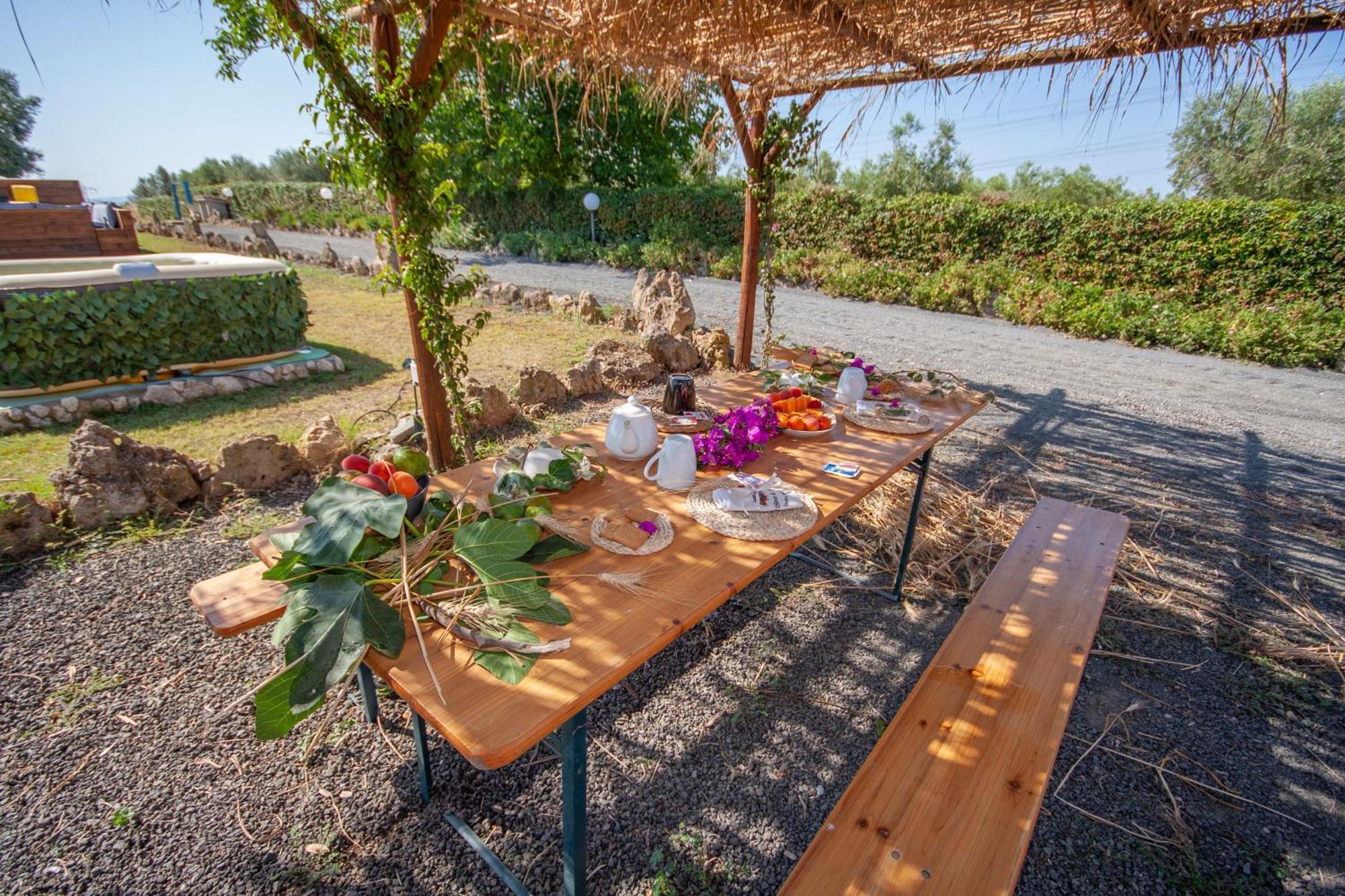 Agriturismo L'Istrice Di Gio 몬탈토디카스트로 외부 사진