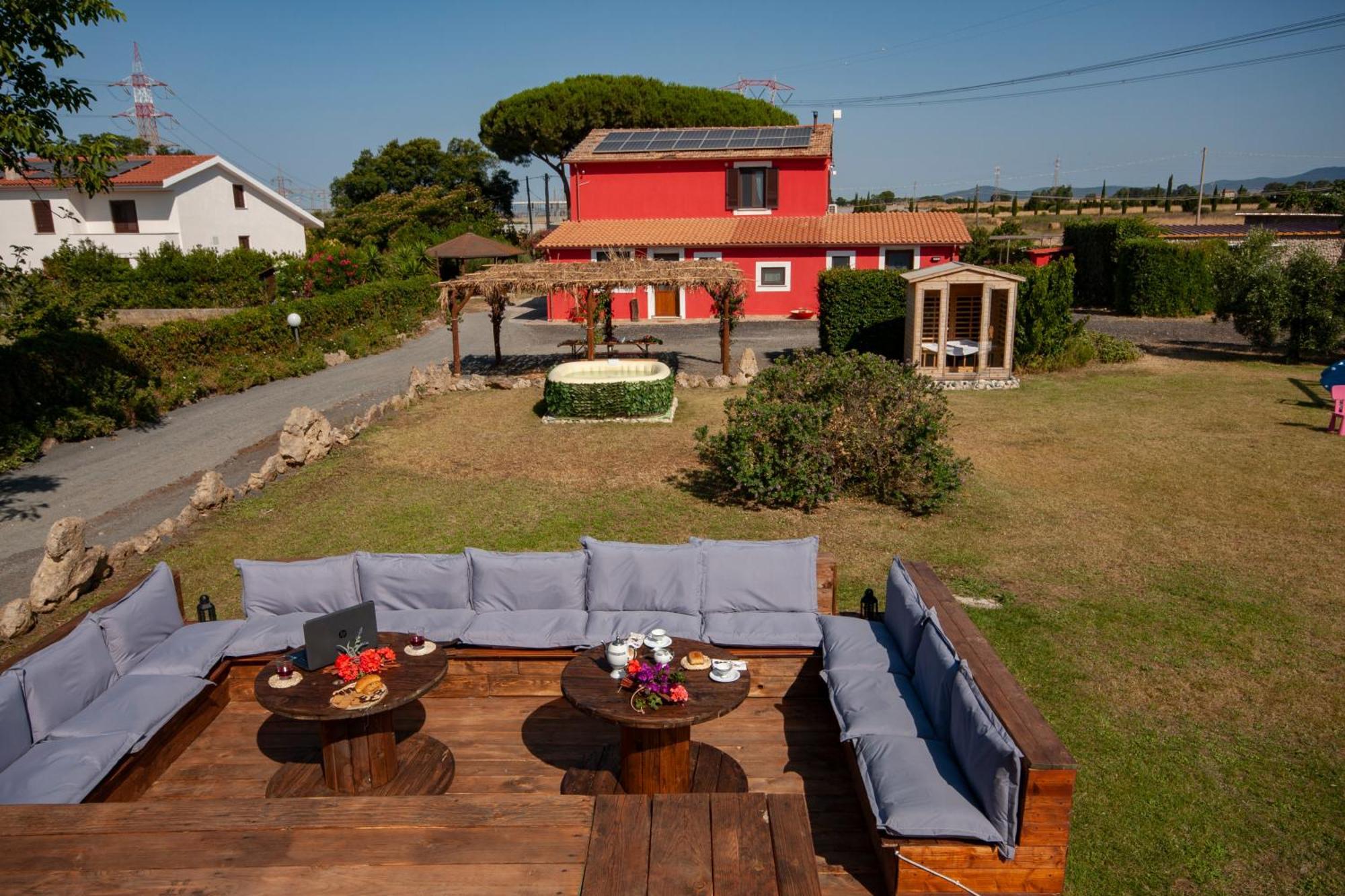 Agriturismo L'Istrice Di Gio 몬탈토디카스트로 외부 사진